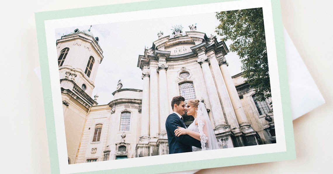 Charming wedding thank-you card featuring a light green border and heartfelt message. Charming wedding thank-you card featuring a light green border and heartfelt message.