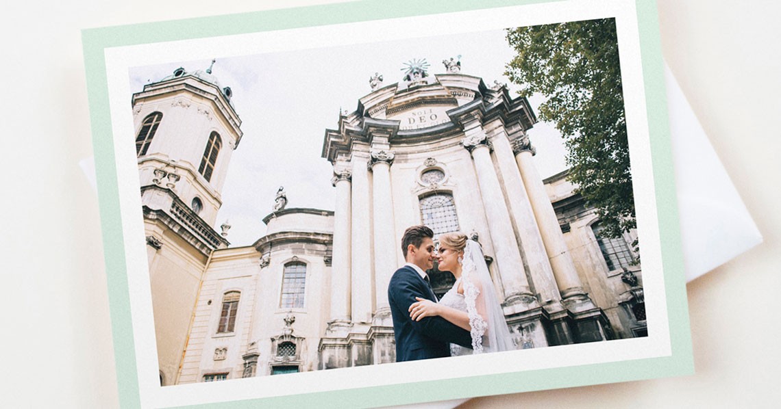 Charming wedding thank-you card featuring a light green border and heartfelt message.